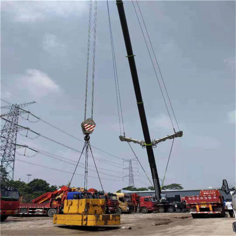 石碌镇风电设备吊装